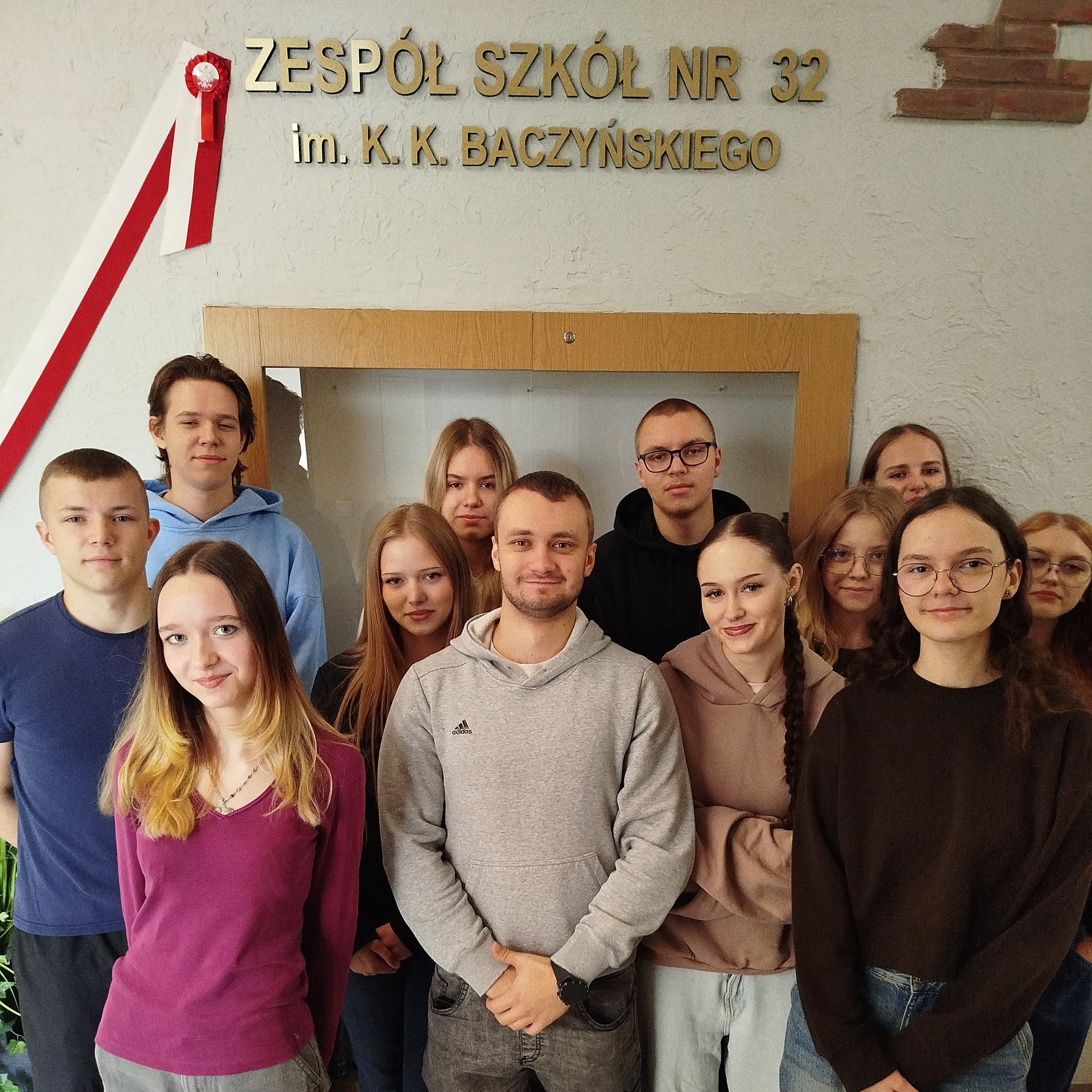 Wolontariusze z Zespołu Szkół nr 32 im. Krzysztofa Kamila Baczyńskiego w Warszawie